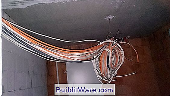 Wie man elektrische Kabel in Neubau verlegt