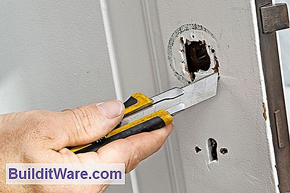 Reparere en løse dørhåndtak